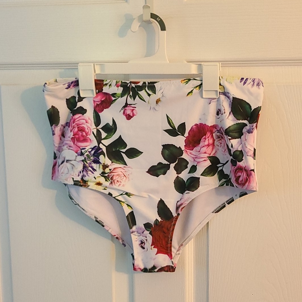 2/$22 VINTAGE High waisted floral swim bottoms